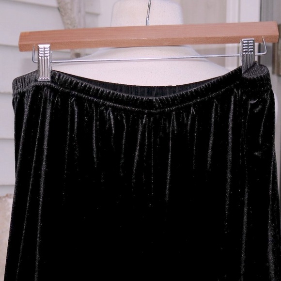 Vintage Carol Reed Black Velvet Stretch Polyester Wide Leg  Pull On Pants Sz XL - Picture 2 of 5